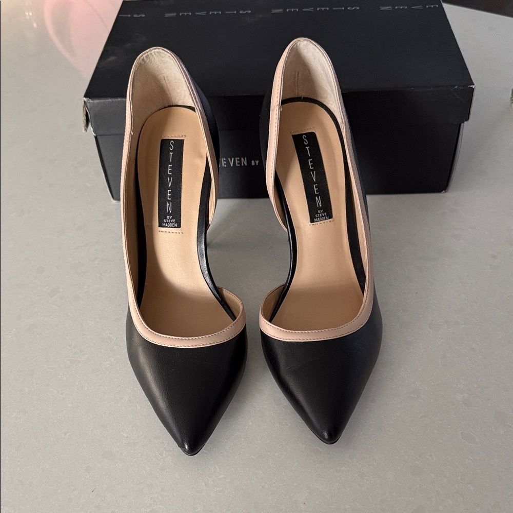 Seven7 Women's Heels in Black and Tan